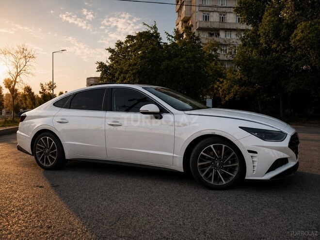 Hyundai Sonata-2
