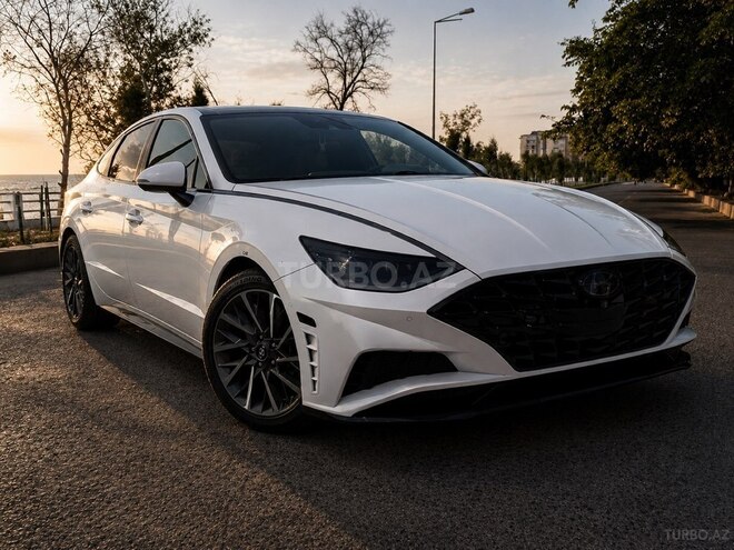 Hyundai Sonata-1