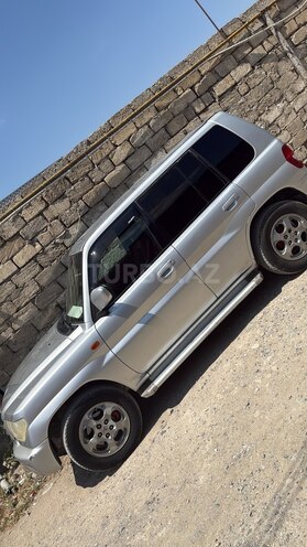 Mitsubishi Pajero io-2