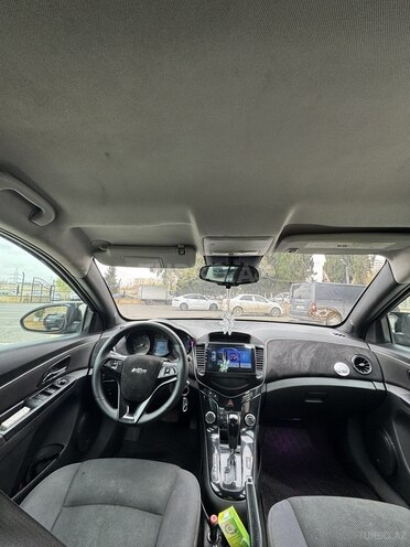 Chevrolet Cruze-2