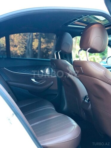 Mercedes E 300-14