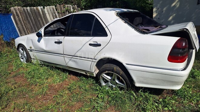 Mercedes C 180-2