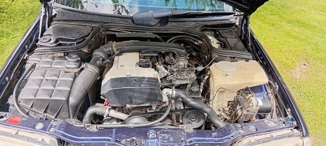 Mercedes C 200-8