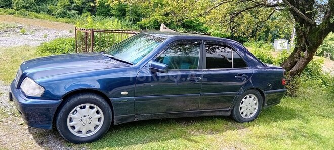 Mercedes C 200-4