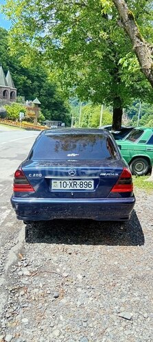 Mercedes C 200-2