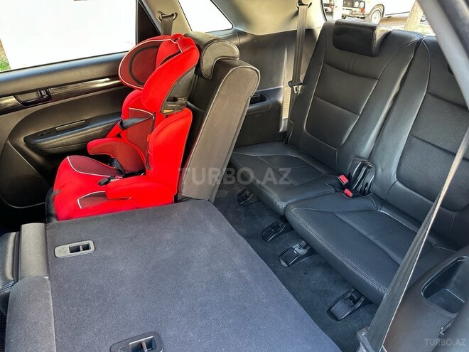 Kia Sorento-17