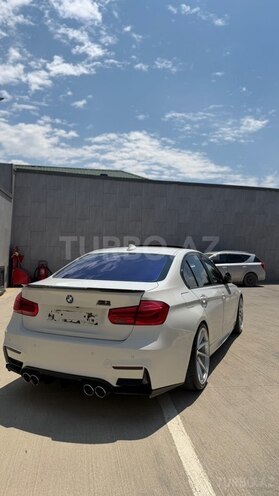 BMW 320d-3