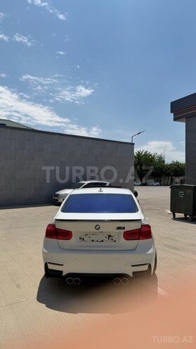 BMW 320d-17
