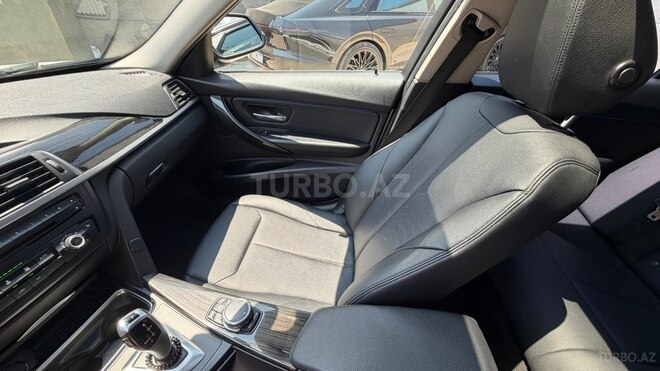 BMW 320d-19