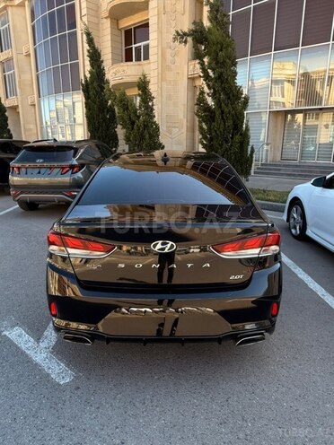 Hyundai Sonata-4