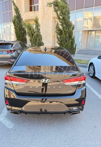 Hyundai Sonata-12