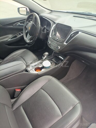 Chevrolet Malibu-7
