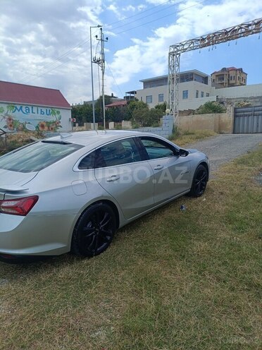Chevrolet Malibu-12