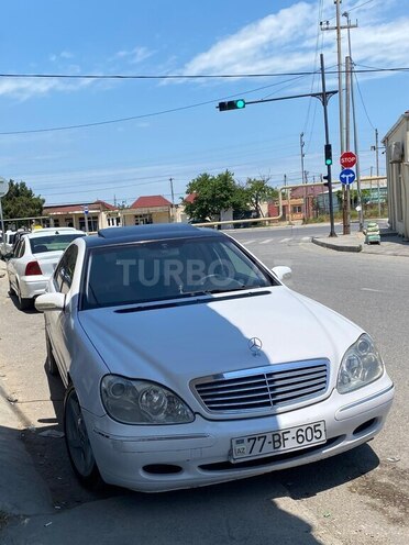 Mercedes S 320-1