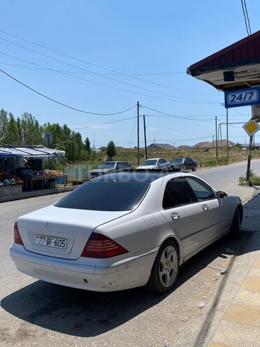 Mercedes S 320-4