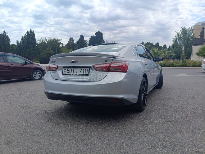 Chevrolet Malibu-13