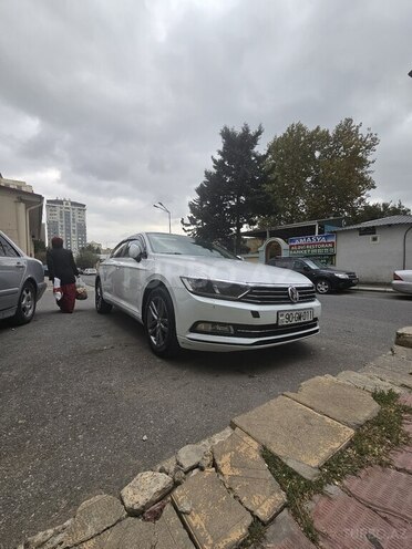 Volkswagen Passat-4