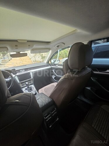 Volkswagen Passat-9