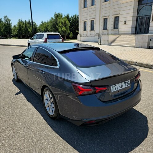 Chevrolet Malibu-12