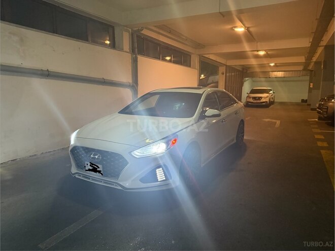 Hyundai Sonata-4