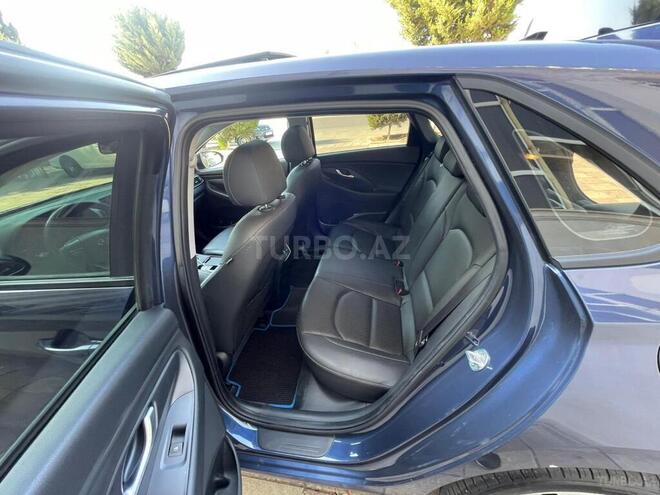 Hyundai i30-8
