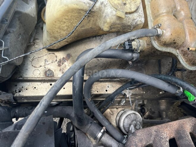 Mercedes 190-8