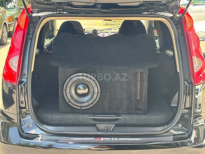 Nissan Note-7