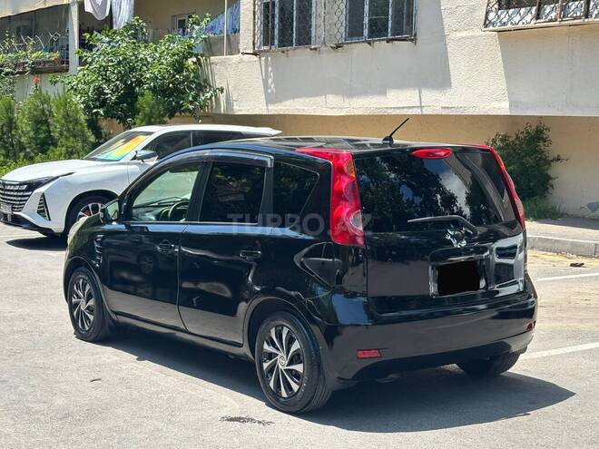 Nissan Note-6
