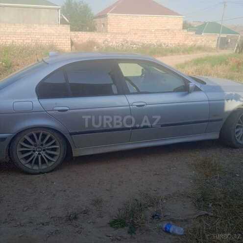 BMW 528-4