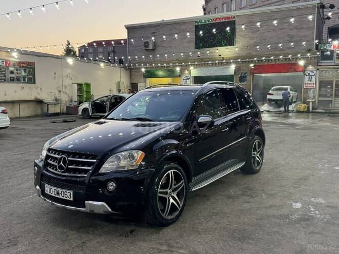 Mercedes ML 63 AMG-11
