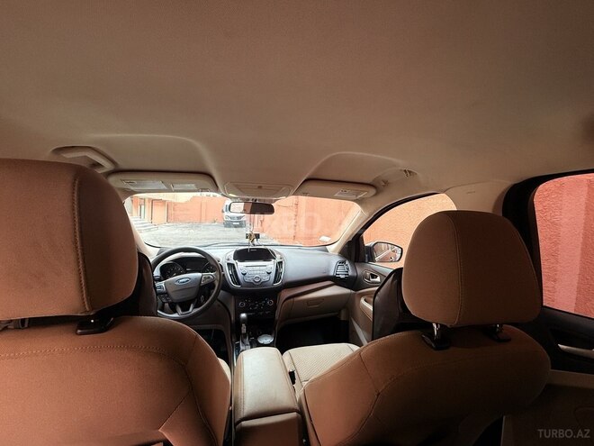 Ford Escape-14