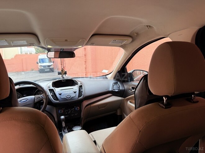 Ford Escape-11