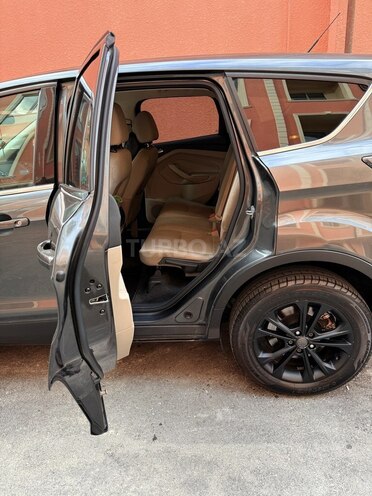 Ford Escape-12