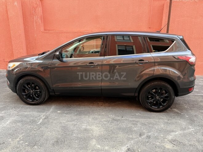Ford Escape-9
