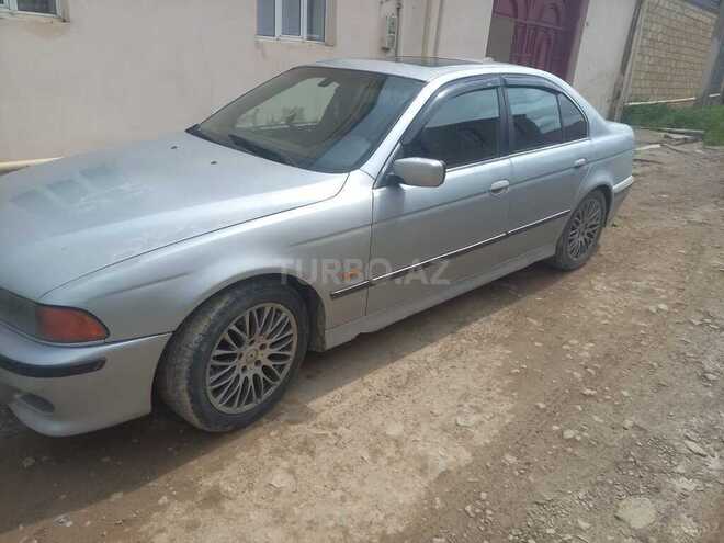 BMW 528-3