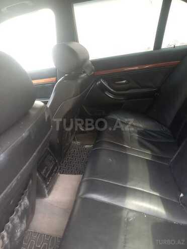 BMW 528-4