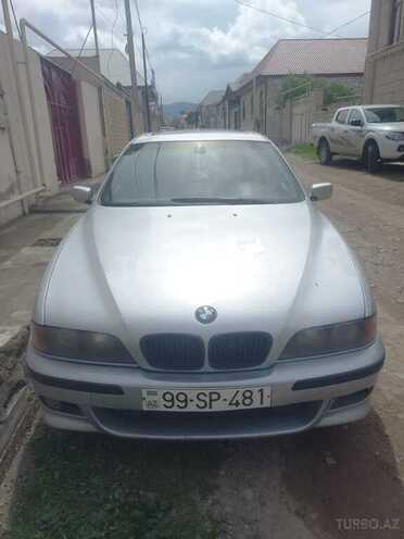 BMW 528-1