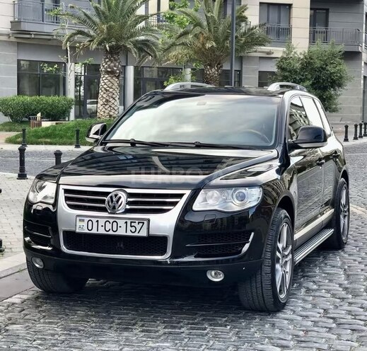 Volkswagen Touareg-1