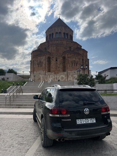 Volkswagen Touareg-13