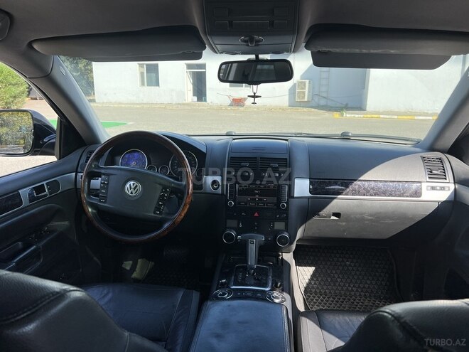 Volkswagen Touareg-8