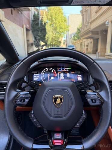Lamborghini Huracan-7