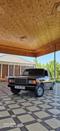 LADA (VAZ) 2107-1