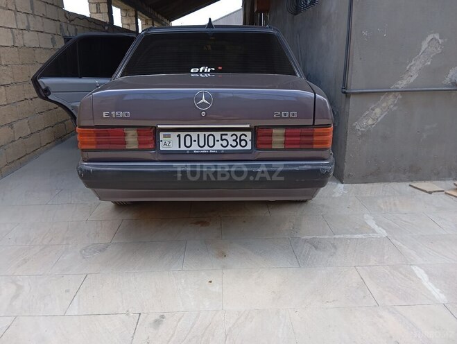 Mercedes 190-9