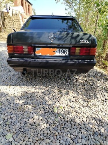 Mercedes 190-9