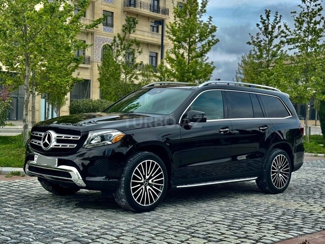 Mercedes GLS 450 4MATIC-3