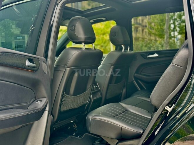 Mercedes GLS 450 4MATIC-12