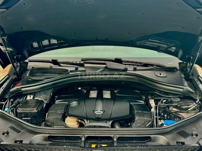 Mercedes GLS 450 4MATIC-14