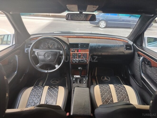 Mercedes C 200-7