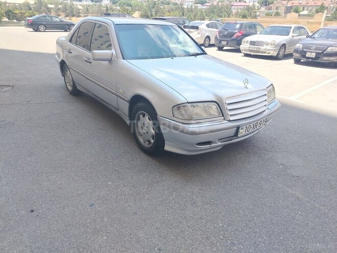 Mercedes C 200-3