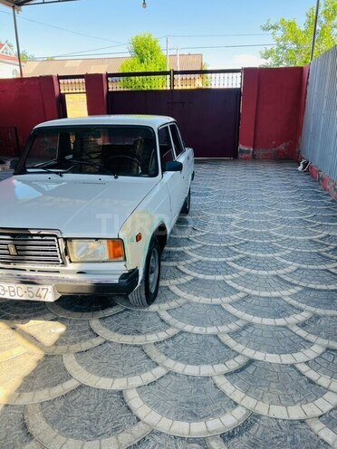 LADA (VAZ) 2107-4